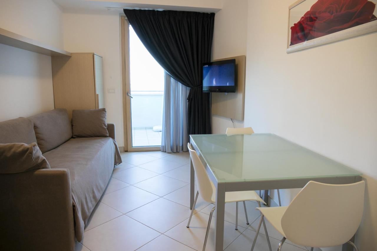 Residence Mareamare Grottammare Bilik gambar